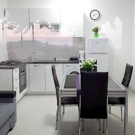 Cozy Apartment Di ดูบรอฟนิก ภายนอก รูปภาพ