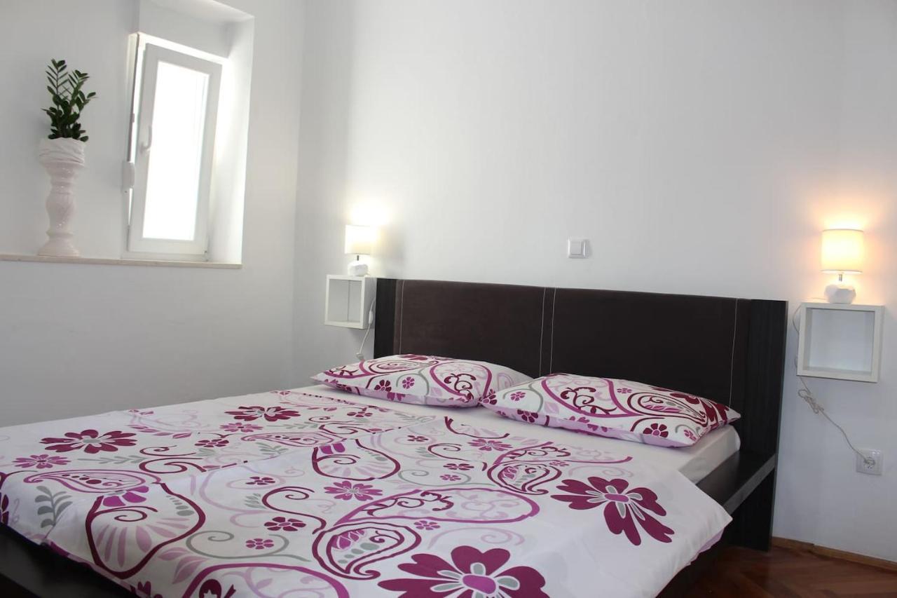 Cozy Apartment Di ดูบรอฟนิก ภายนอก รูปภาพ